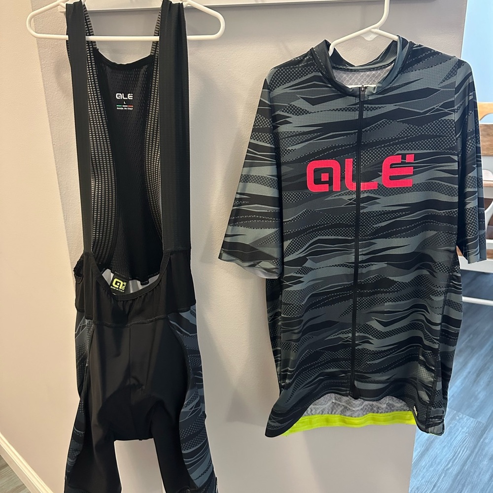 Alé Cycling Jersey and Bib Set
